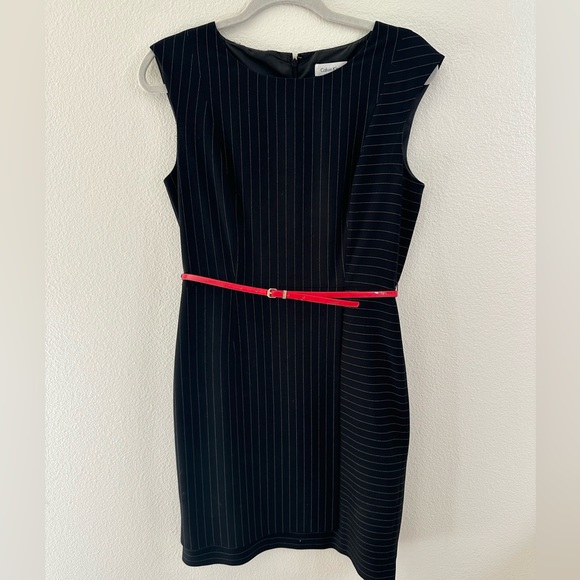 Pinstripe chic work dress - Picture 1 of 3
